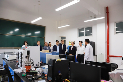 甘肃省化工研究院有限责任公司酒泉分院在我校成立，助力技术推广服务